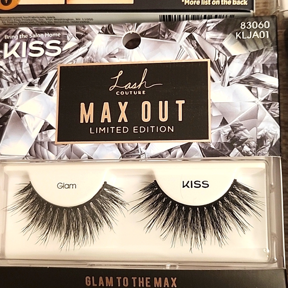 Lash Bundle - Picture 5 of 7